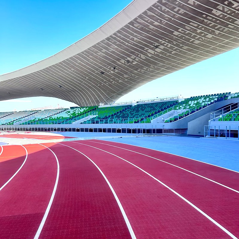 Prefabricated competition-specifica ludis superficiem layer